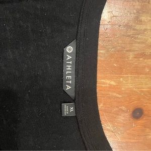Athleta black tee